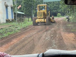 Tôi chính chủ cần bán gấp một sào đất ngay hồ đang làm du lịch, giá 200 triệu, mong muốn trong tuần