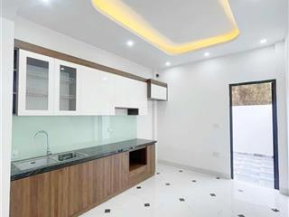 Bán nhà hà đông, dt 30m2, ô tô đỗ cửa, giá 2ty900, 4 tầng 1 tum,