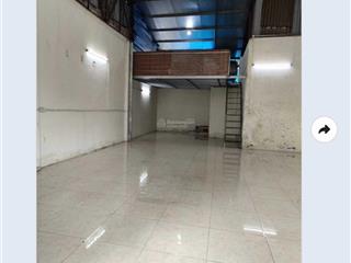 Cho thuê kho, xưởng diện tích 50400m2 sàn, có wc, điện nước, xe công đỗ cửa. giá thuê 512 triệu