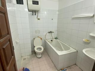 Nr, đường nguyễn trãi, 90m2x3t, 6pn, 3wc, ô tô đỗ cửa, hợp làm vp, tt dạy học