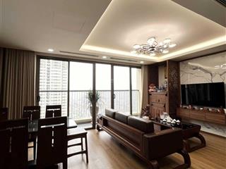 Cần bán gấp căn 4 ngủ 140m2 nội thất đầy đủ ban công đông nam the terra an hưng.giá 8 tỷ hơn ạ