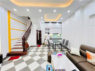 Bán nhà đội cấn dân xây, ngõ rộng, nông, 3 gác phi mạnh, gần phố 44m2 * 5tầng