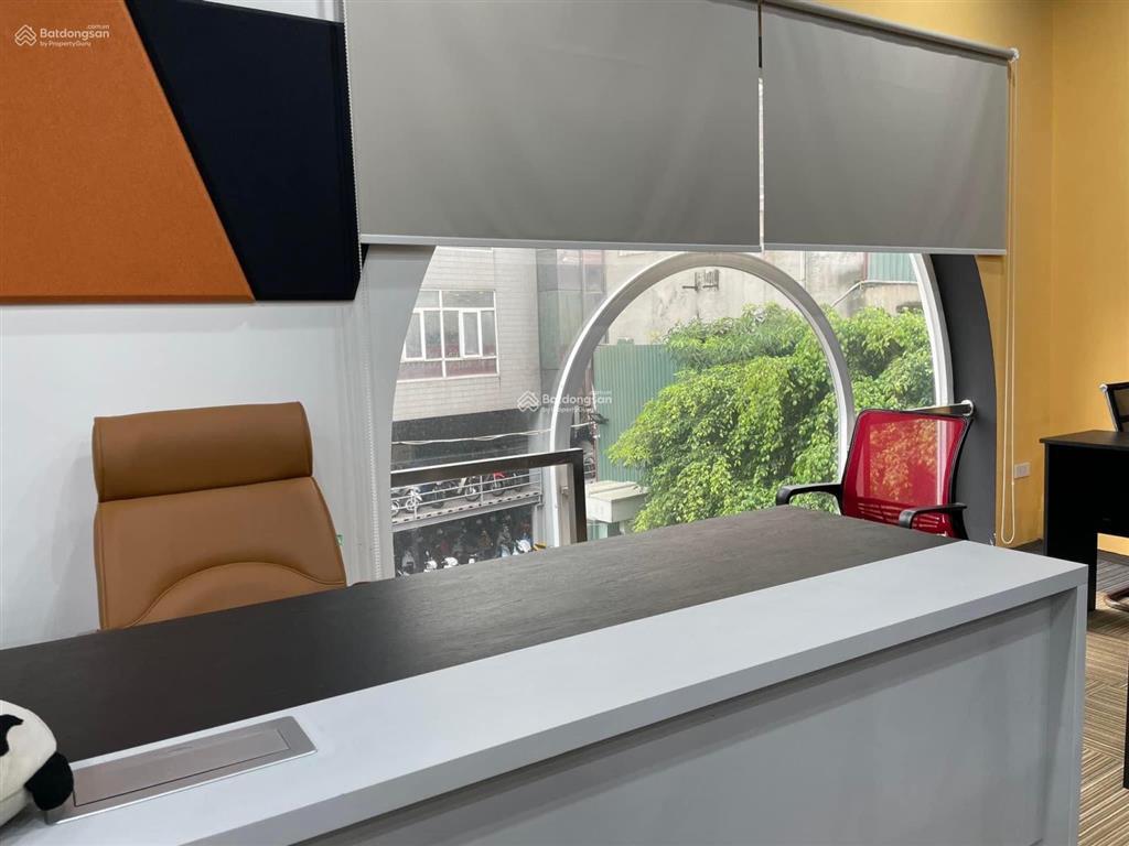 Cho thuê văn phòng giá chỉ 120 nghìn/m tại phố hoàng cầu, đống đa diện tích 30m2, 80m2,190m2,500m2