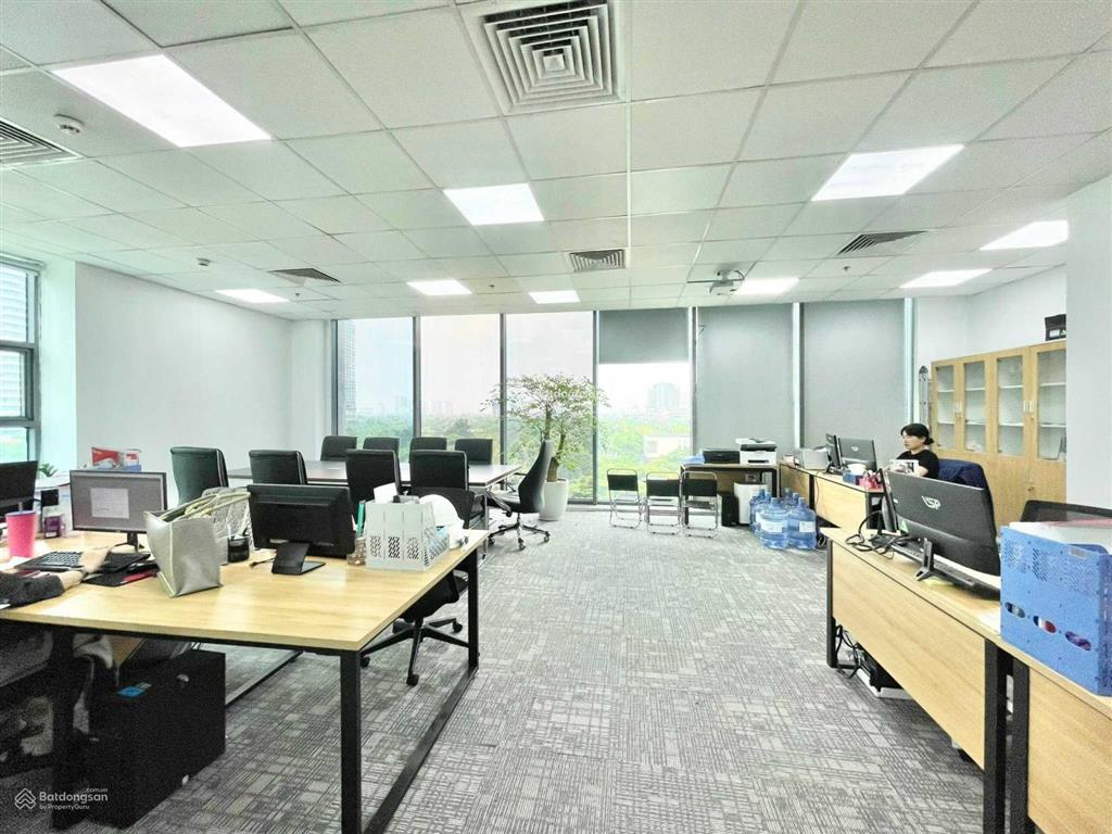 Cho thuê gấp vp tại hòa phát 70 nguyễn đức cảnh tower, giá tốt chỉ 150 nghìn/m2/th, 100m2