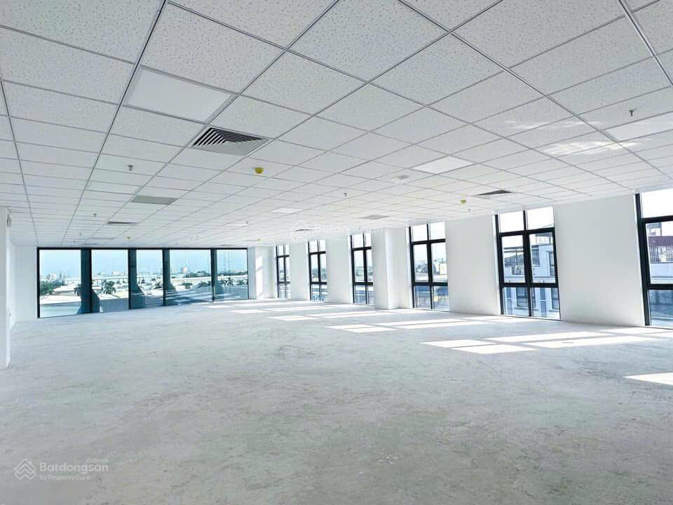 Cho thuê gấp vp tại hòa phát 70 nguyễn đức cảnh tower, giá tốt chỉ 150 nghìn/m2/th, 100m2