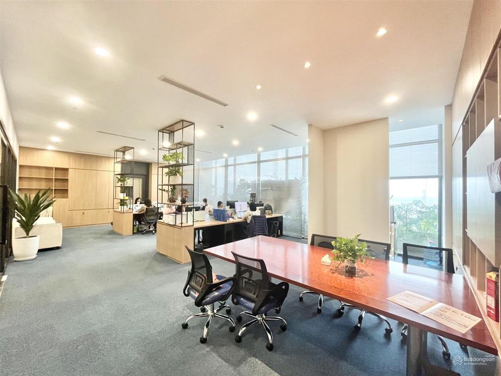 Cho thuê gấp vp tại hòa phát 70 nguyễn đức cảnh tower, giá tốt chỉ 150 nghìn/m2/th, 100m2