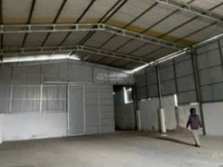 Cho thuê kho bãi quận 7 dt 400m2 có văn phòng, điện, nước đủ