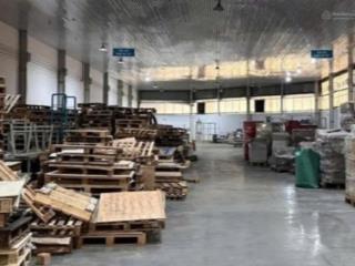 Cho thuê kho nhỏ nhà bè dt 170m2 gồm văn phòng giá chỉ 10tr/th