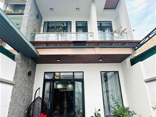 Bán nhà đang cho thuê mặt bằng đẹp quận 12,dt 40m2,giá 2,7 tỷ