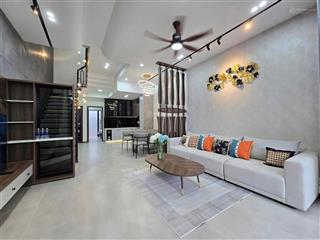 Bán nhà bình chánh phong phú 1,3 tỷ, 70m2, view đẹp, 1trệt, 1lầu, 3pn, 2wc đang cho thuê 8tr/tháng