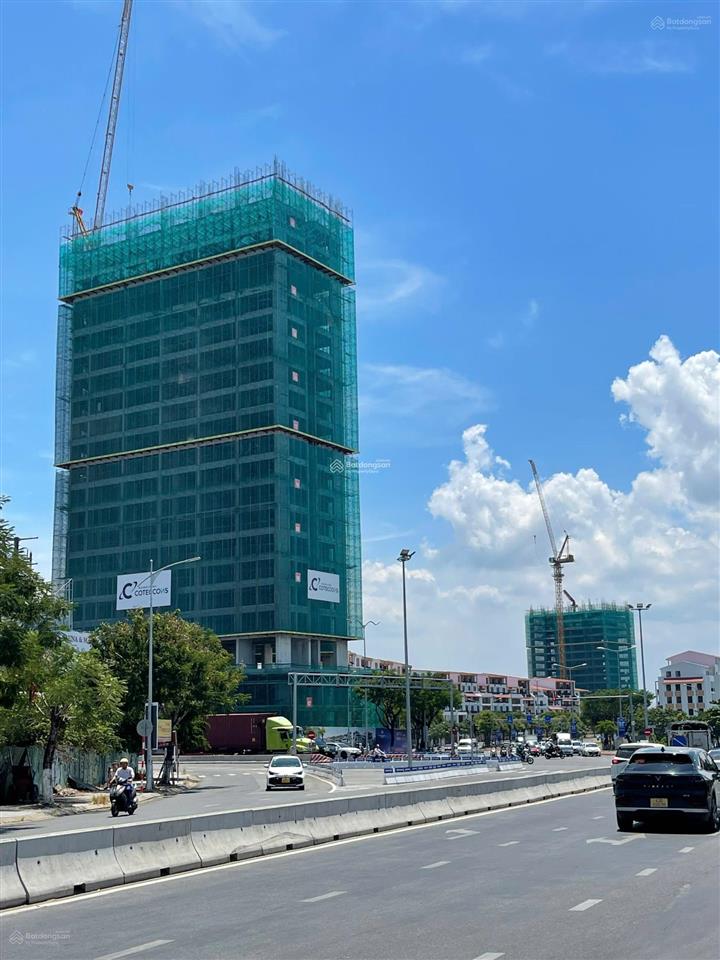 Thọ phan  căn hộ 1 + 1 view sông hàn, view biển đẹp, ngắm pháo hoa diff tại nhà, giá tốt tầng cao