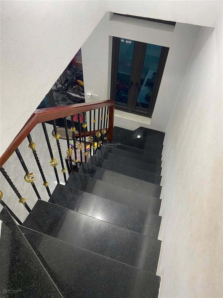 Nhà âu cơ về ở luôn dt 45m2, 2 tầng, mt 4m giá chào 2tỷ050 2 ngủ + 2 vs 1 phòng khách + bếp mua bán