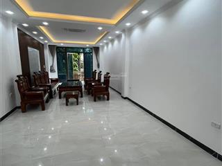 Bán nhà dịch vụ cổng đồng văn khê 50m2, thang máy full nội thất, kinh doanh, ở sướng giá 1x tỷ