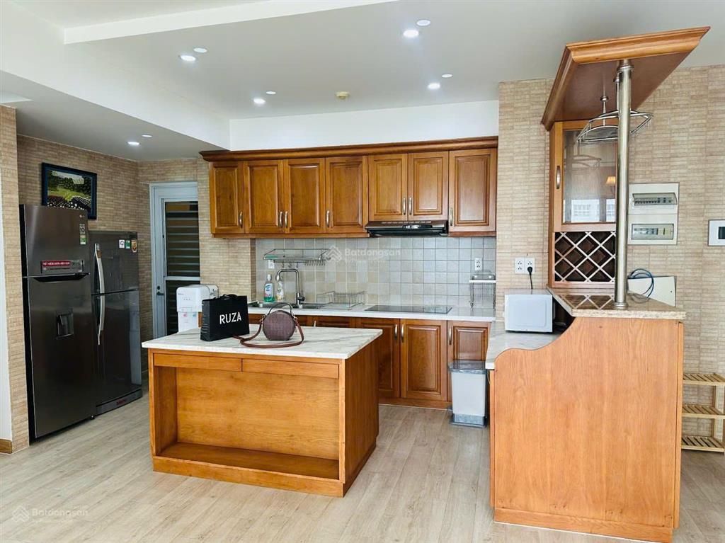 Bán căn hộ scenic valley 1 phú mỹ hưng  2pn 80m2 có phòng làm việc  giá 7.3 tỷ