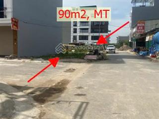 Cần tiền trả nợ. bán gấp lô đất, 90m2, 2mt, sđcc, gần trường đhqg, đhfpt, viettel, chỉ tầm 4 tỷ