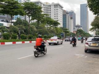 Chính chủ bán nhà mặt phố văn cao, trung tâm quận ba đình.