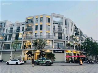 Bán shophouse nhà phố lô góc 3 mặt thoáng 260m2, 6tầng, mt 35m, vỉa hè 17m, giá 78tỷ.  0968 859 ***