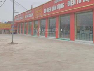 Chính chủ bán nhà xưởng. 4000m2 xưởng đang cho thuê. 2000m2 siêu thị và biệt thự. 6000m2 đang xây