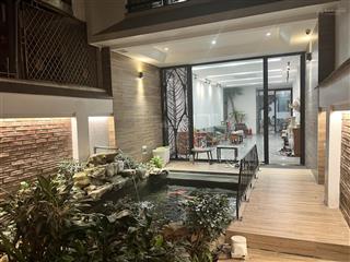 Mặt bằng có diện tích 50m2 thích hợp làm văn phòng, showroom giới thiệu sản phẩm, bán hàng online