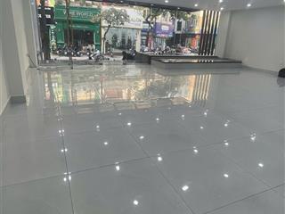 Tôi cần cho thuê tòa nhà vừa xây xong trường chinh 100m2 xây 6.5tầng, thông sàn, thang máy, 65tr/th