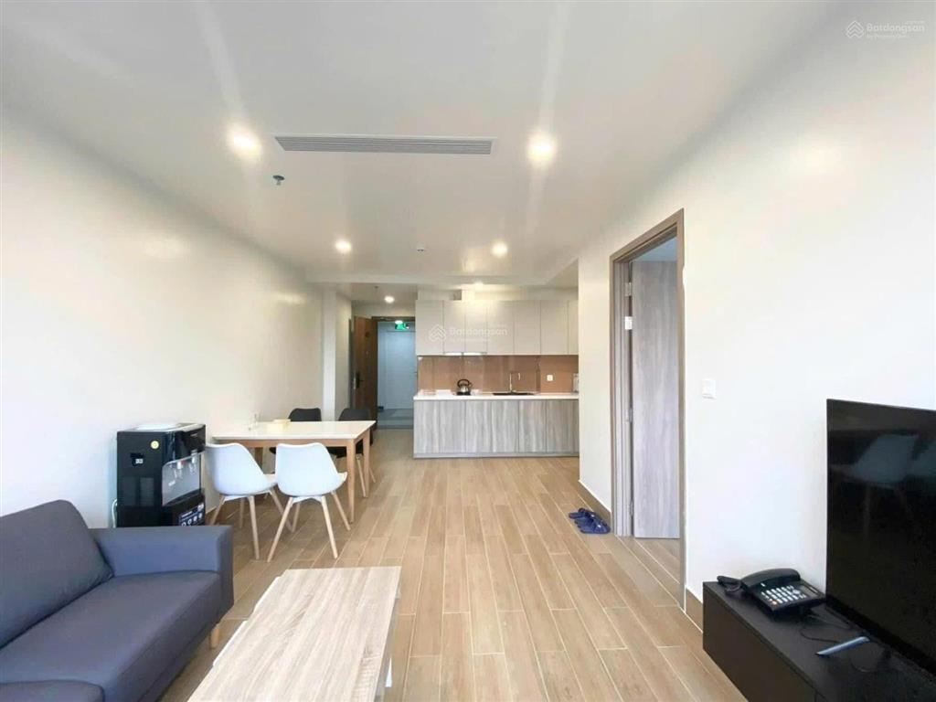 Căn hộ 1pn ban công 50m2, full nội thất cao cấp ngay 3/2 quận 10