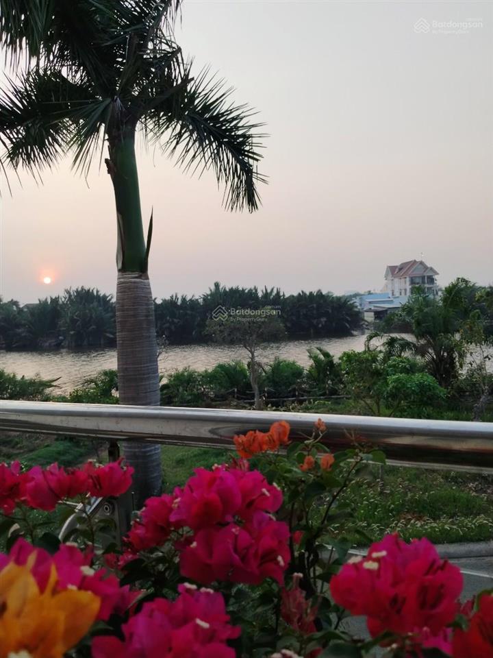 Bán đất mặt tiền lớn khu đại phúc, vị trí thoáng, đẹp giá 98tr/m.  ms duyên 0901 023 *** để xem đất