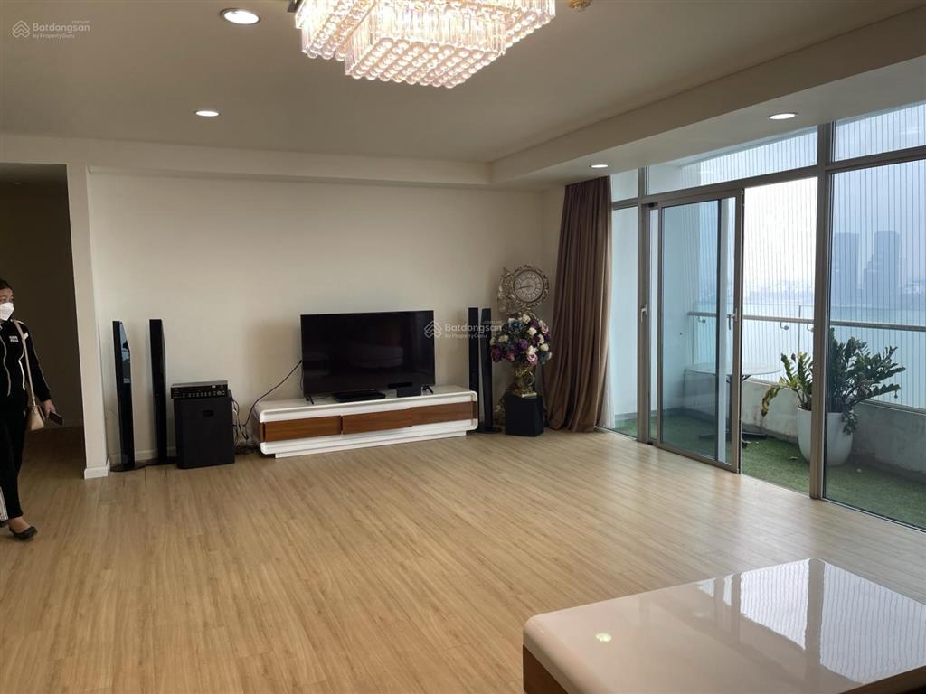 Bán căn hộ view triệu đô ngắm trọn hồ tây tầm nhìn 180 độ, full nội thất cao cấp, thiết kế đẹp, 4pn