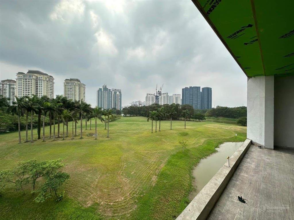 Bán biệt thự ciputra, view sau nhà là công viên sân golf siêu, hồ nước siêu đẹp, căn đẹp khu
