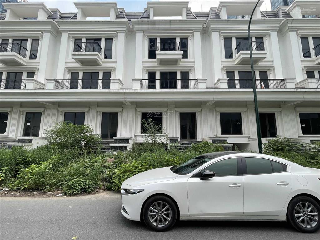 Bán căn góc shophouse 3 mặt tiền sunshine city, kinh doanh tốt, view vườn hoa đẹp, có sẵn nội thất