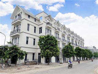 Chính chủ bán căn shophouse xây 5 tầng chỉ 2, x tỷ/lô mặt đường 24m ở ngay chợ hưng hóa