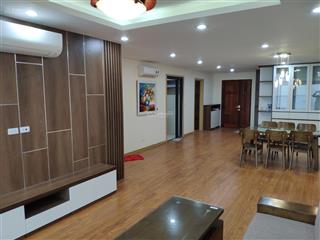 Bán căn hộ n01t1 ngoại giao đoàn, 132 m2, 4pn, 3wc, full đồ đẹp, view công viên, giá 11 tỷ