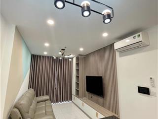 Cho thuê căn hộ chuyên gia c sky view 2pn 2wc 80m2 nội thất đầy đủ tầng cao, thoáng mát