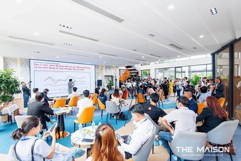 Kẹt tiền bán gấp căn hộ 1pn + the maison, giá 1.45 tỷ.  0902 866 ***