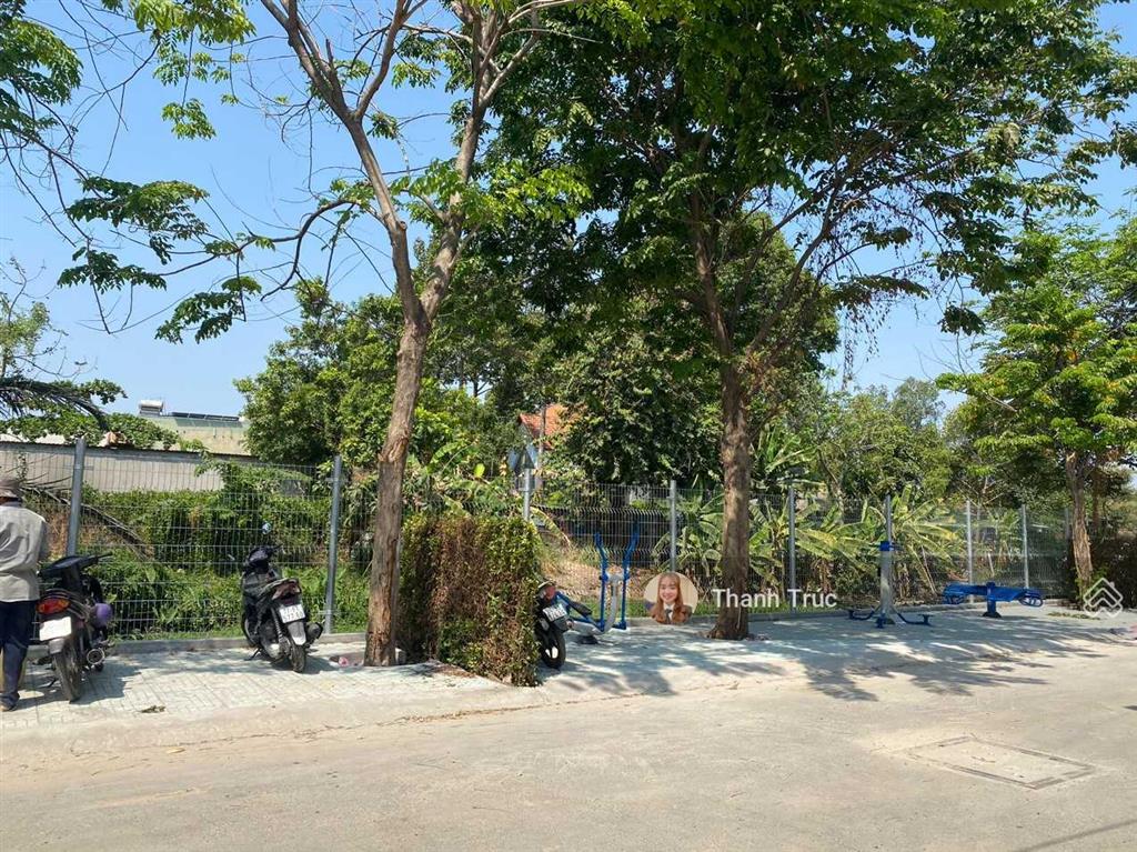 Đất đẹp đầu tư  trục quốc lộ 13 ven sông sài gòn liền kề vạn phúc giá 5,6 tỷ shr