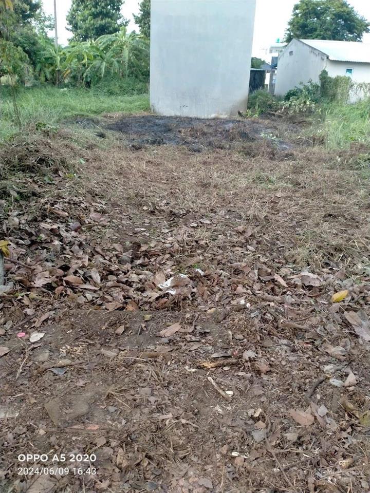 Mặt tiền đường số 12 khu đô thị lợi bình nhơn kẹt tiền bán gấp l/h 0909 480 ***