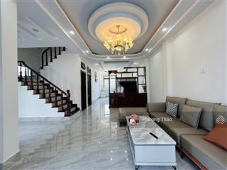 Bán nhà 1 trệt 3 lầu, 120m2, 6 pn, full nội thất sân ô tô. lữ gia, p9, đà lạt thảo 0984 262 ***