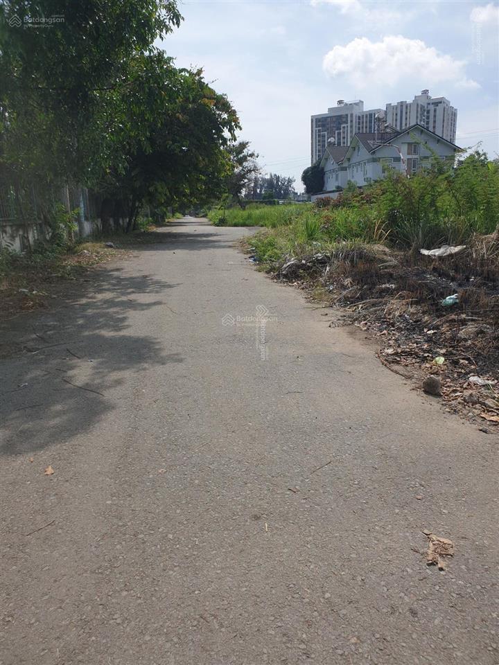 Bán 320m đất nền khu kiến á trục thông liên phường giá 69 tr/m ( đối diện công viên )