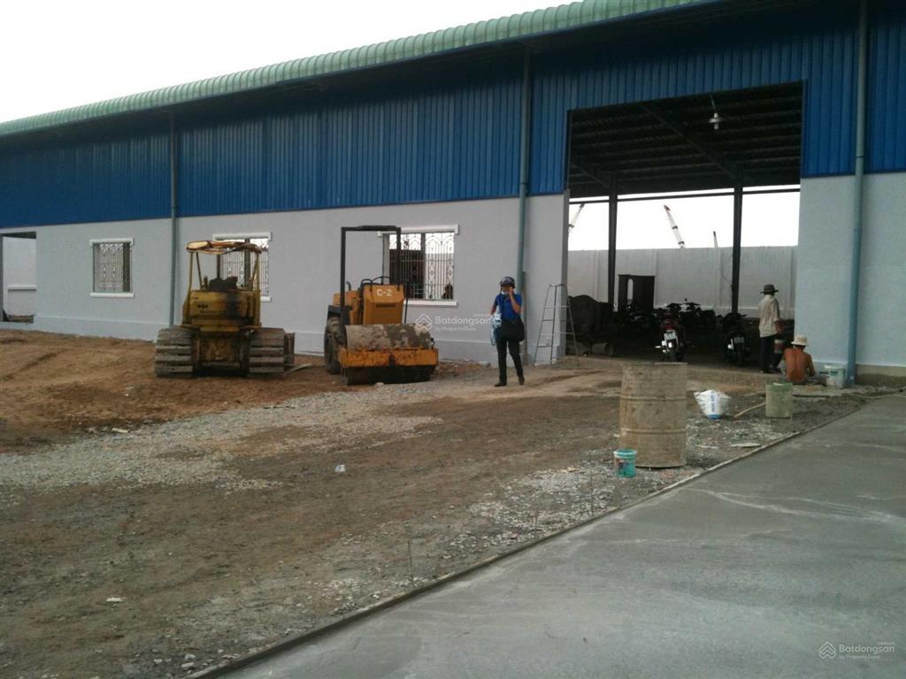 Cho thuê nhà xưởng phường thạnh lộc quận 12, dt 600m2 giá 30 triệu  0908 561 ***