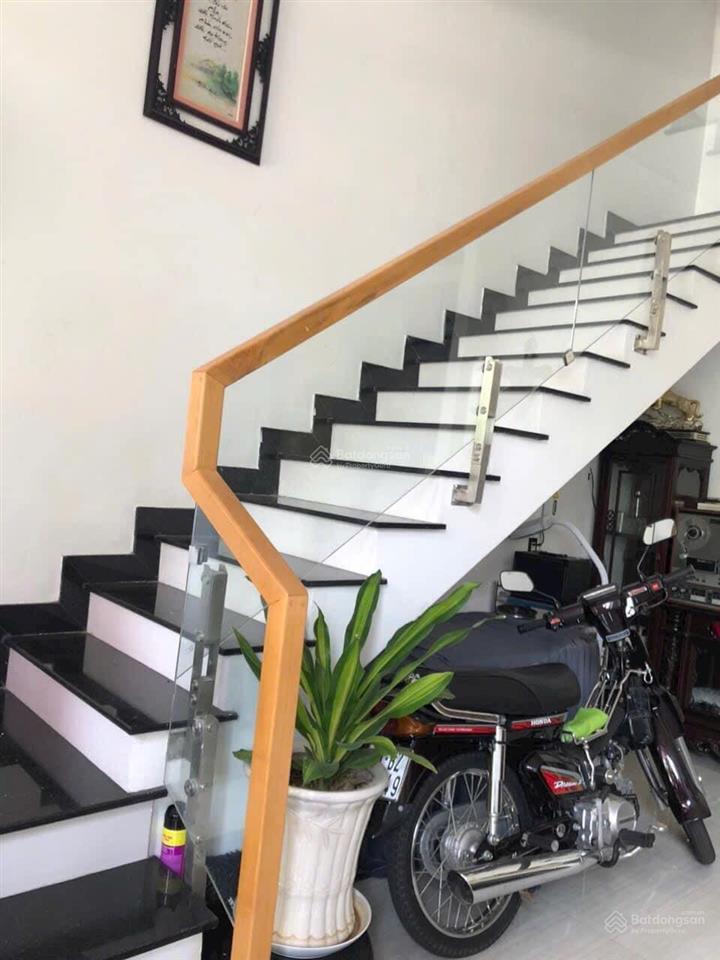 Bán nhà khu nhà ở tmdv phú mỹ, đường đại lộ hùng vương  dt 102m2 (6x17) thổ cư 100%. giá 6,3 tỷ