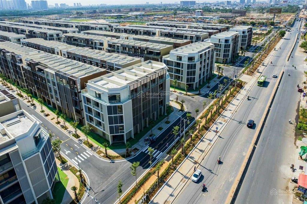 5x25 mặt tiền đỗ xuân hợp đối diện global giá 280tr/m2