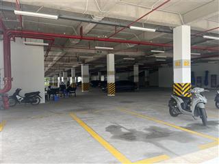 Cho thuê 350m2, mặt tiền 15m, mặt phố phạm văn đồng.  0906 218 ***