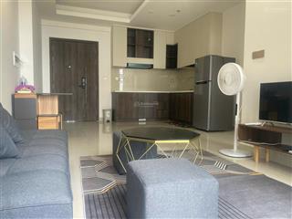 Em hảo thuê q7 boulevard 3pn giá 13,5tr/th (bếp, rèm, máy lạnh, giường,...).  em ngay 0706 679 ***