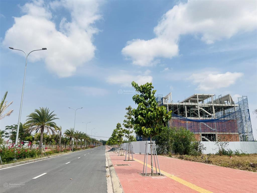 Hàng ngộp mega city 2 gần ngay công viên lớn giá 13 triệu/m2 kết nối sân bay lt.  0966 113 ***