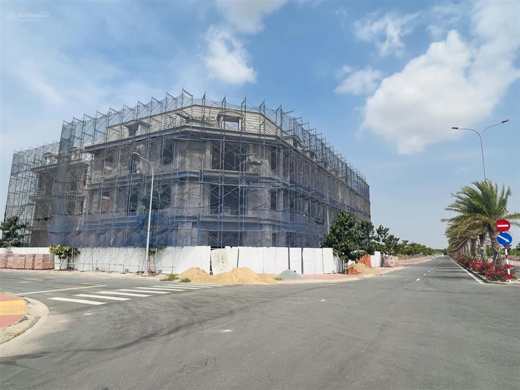 Hàng ngộp mega city 2 gần ngay công viên lớn giá 13 triệu/m2 kết nối sân bay lt.  0966 113 ***