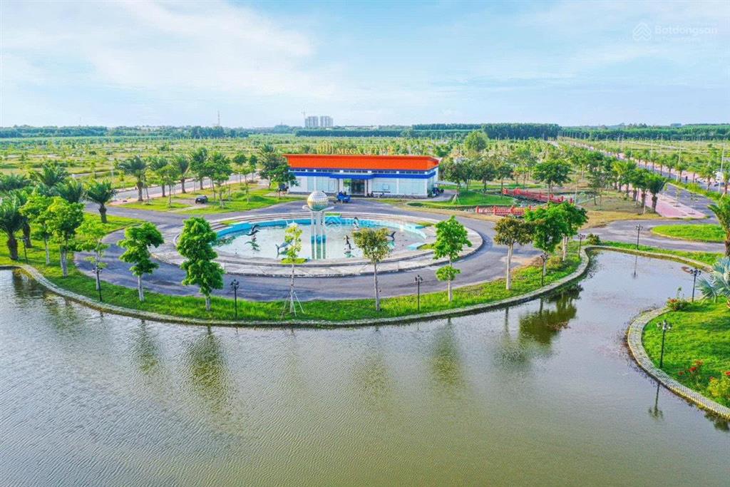 Hàng ngộp mega city 2 gần ngay công viên lớn giá 13 triệu/m2 kết nối sân bay lt.  0966 113 ***
