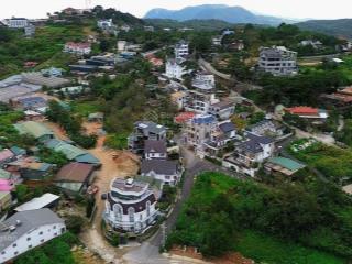 Chính chủ bán homestay khu dân cư 51 đống đa, tp.đà lạt. 2 mặt tiền 18,4x15,55m vuông. giá bán 21t