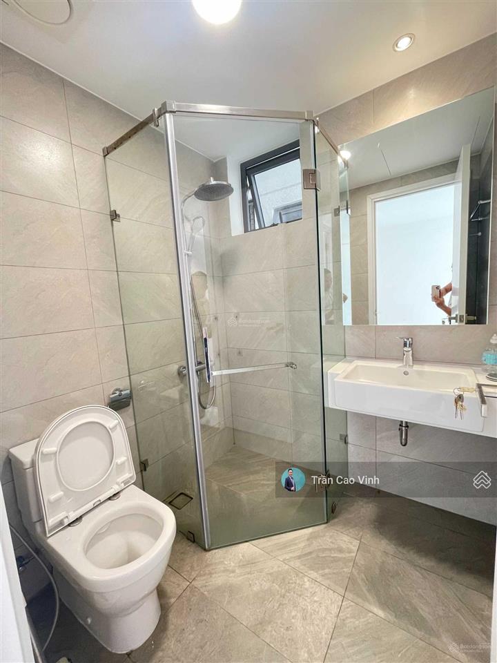 Chính chủ bán gấp 2pn 2wc 68.5m2 chung cư d'lusso quận 2, giá 5 tỷ 8 sổ hồng riêng, sang tên ngay