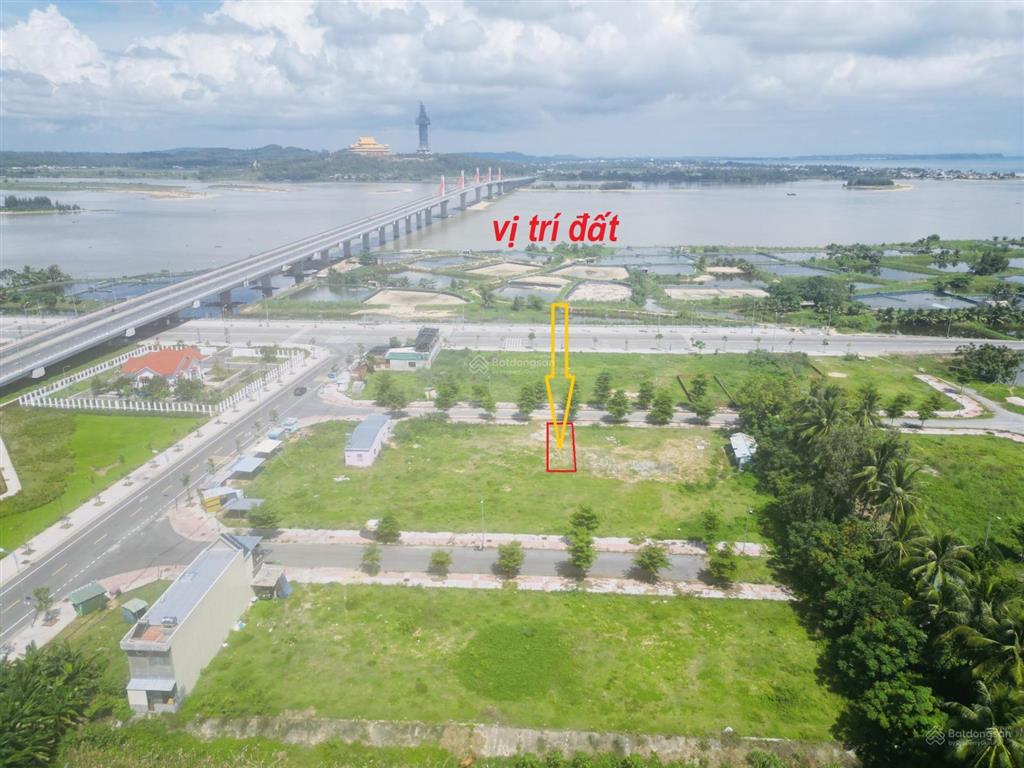 Bán đất ngay cầu cổ luỹ nghĩa phú hướng bắc nhìn tượng quan âm, 125m2 đường nhựa 17.5m, sổ hồng sẵn