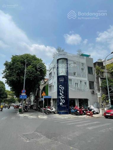 Cho thuê nhà hai bà trưng, q1, nhà thờ tân định. dt 6x20m, trệt, 3 tầng. giá 39tr tel 0903 712 ***