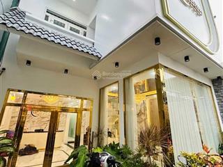 Biệt thự sân vườn, hxh nguyễn thị thập q7. dtsd 250m2  4 tầng  sân đỗ 4 ô tô  giá 16 tỷ